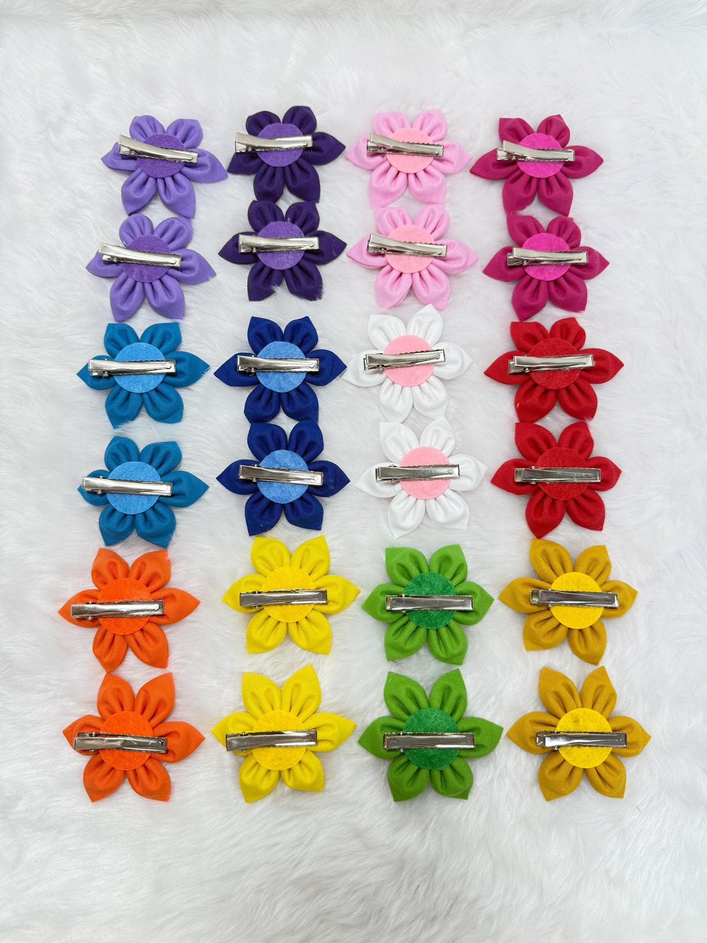 Handmade Hairclips/Flower hair clips/ Daisy hairclips/ Broch/ Hat decoration