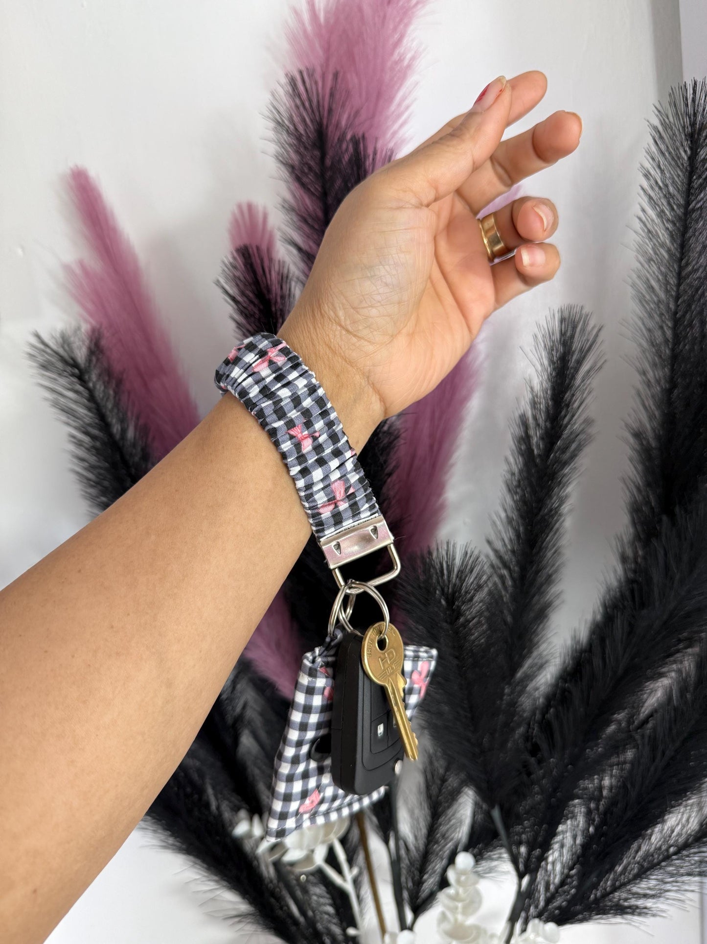 Scrunchie key holder/ Coin pouch/Lace scrunchie/Scrunchie Key ring holder/Gingham Scrunchies/ Mini wallet pouch/ Ipod pouch