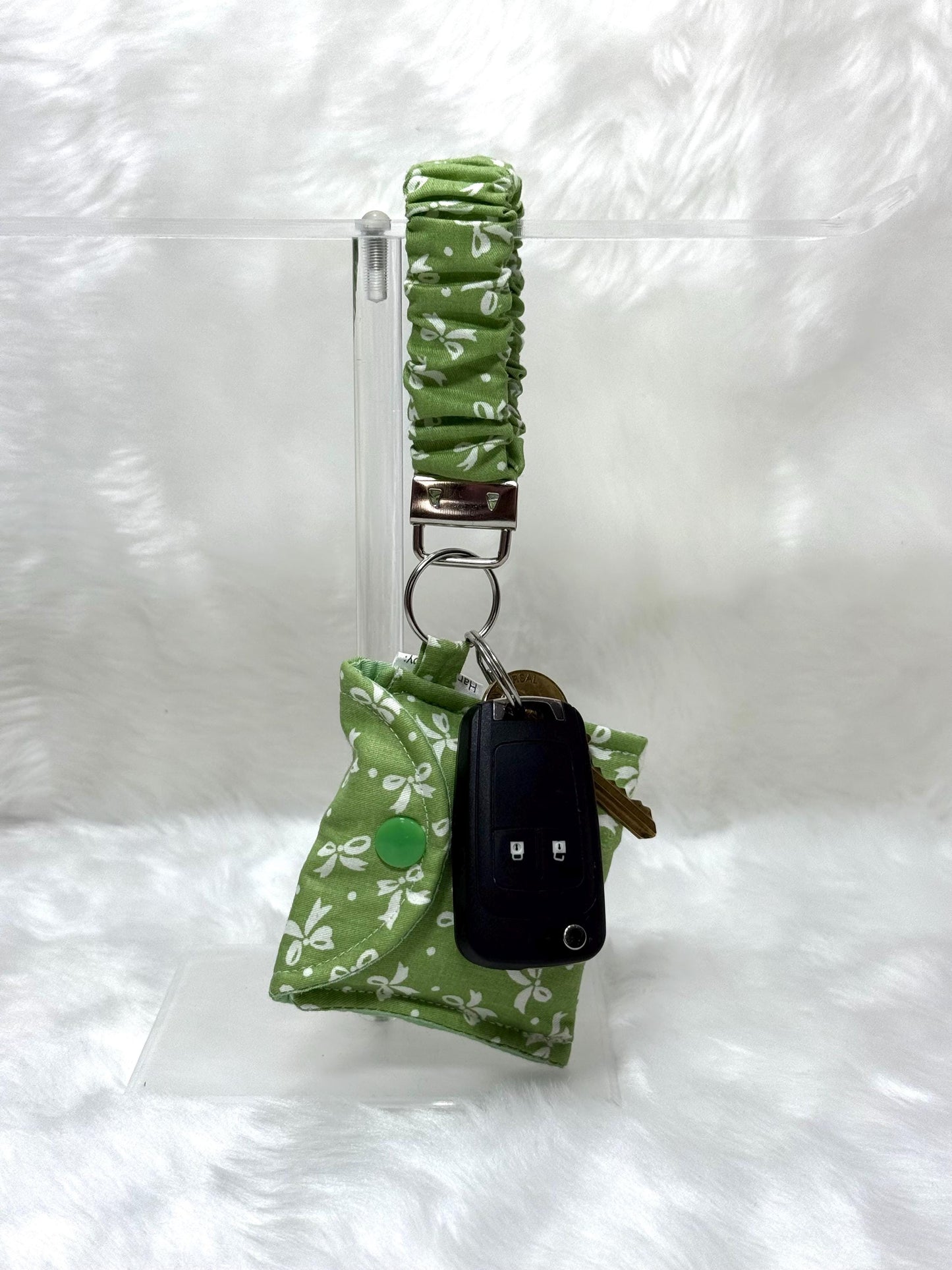 Scrunchie key holder/ Air pod pouch/Keychain Wristlet Strap/Wristband Variety / Loop keychain / wristlet/ Coin pouch / keychain wallet