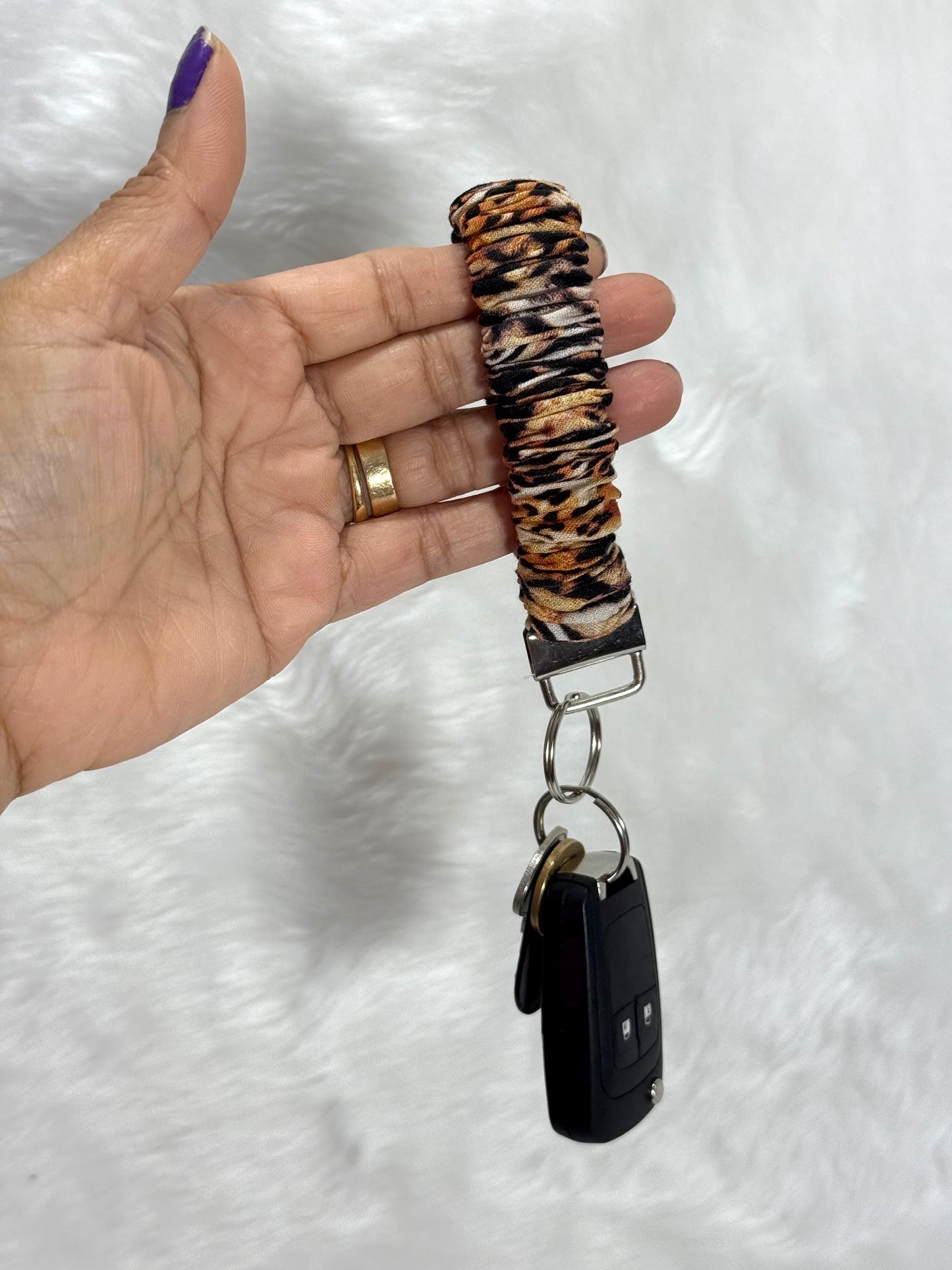 Scrunchie key holder/ Keychain Wristlet Strap Wristband Variety / Loop keychain / wristlet /Animal Print Keyholder