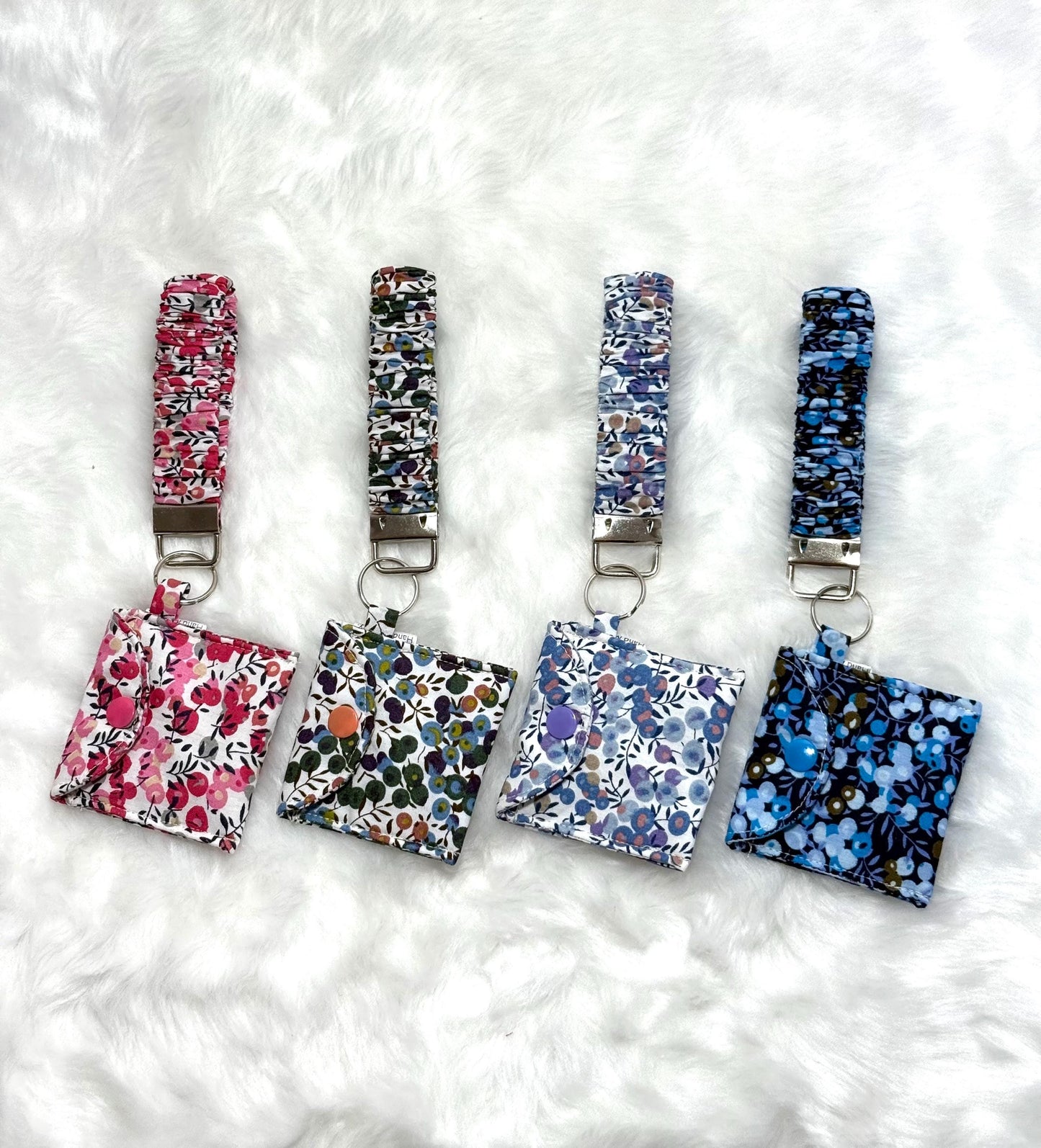 Liberty of London Scrunchie key holder/ Floral Key holder / Scrunchie key holder / wristlet / Coin pouch / keychain wallet /
