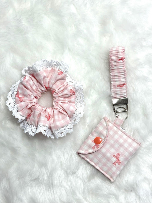 Handmade  keyholder/Keychain Wristlet Strap Wristband Variety / Cute lanyard / Loop keychain / wristlet / Coin pouch / keychain wallet /