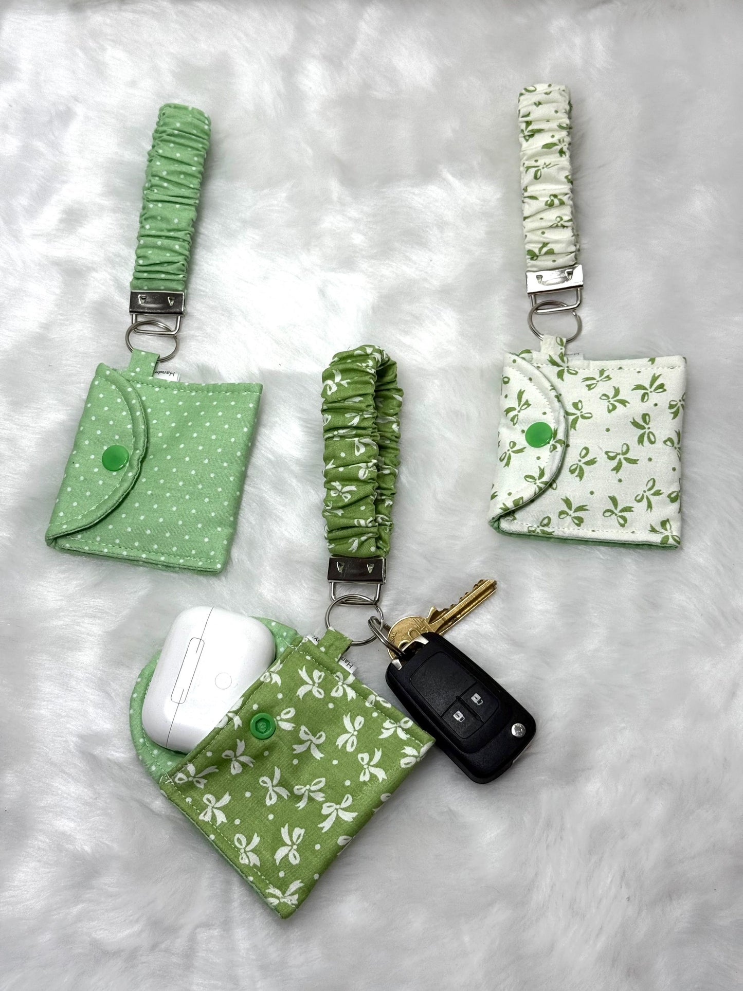Scrunchie key holder/ Air pod pouch/Keychain Wristlet Strap/Wristband Variety / Loop keychain / wristlet/ Coin pouch / keychain wallet