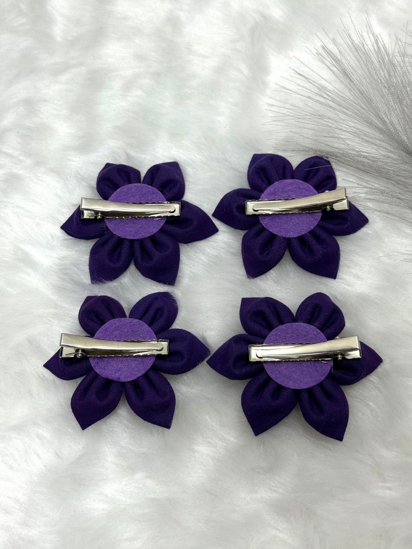 Handmade Hairclips/Flower hair clips/ Daisy hairclips